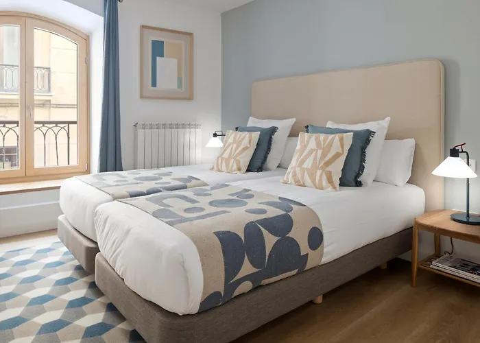 Апартаменти Mayor 7 By Feelfree